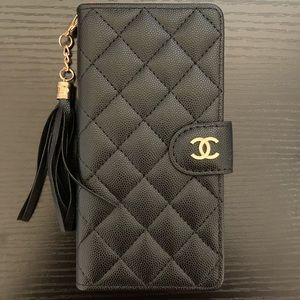 Black wallet iPhone case fits iPhone 12 and 12 pro